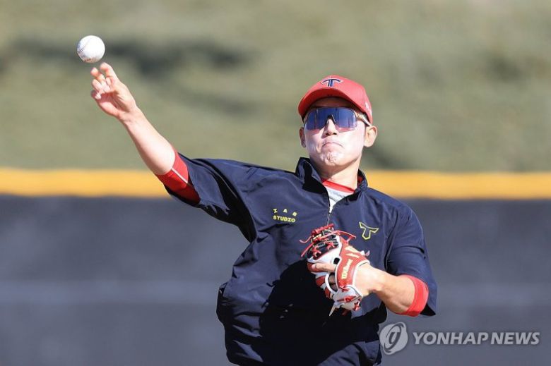 캐치볼하는 서건창.연합뉴스