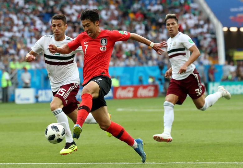 러시아 로스토프 아레나에서 열린 2018 러시아월드컵 조별리그 F조 2차전 대한민국-멕시코의 경기, 한국의 손흥민이 공격을 하고 있다.뉴시스