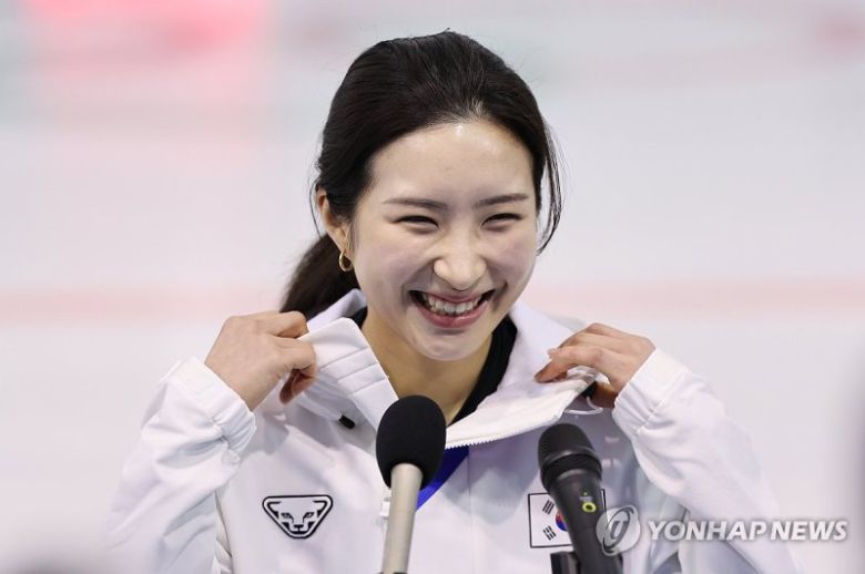 미디어데이서 인터뷰하는 김길리.연합뉴스