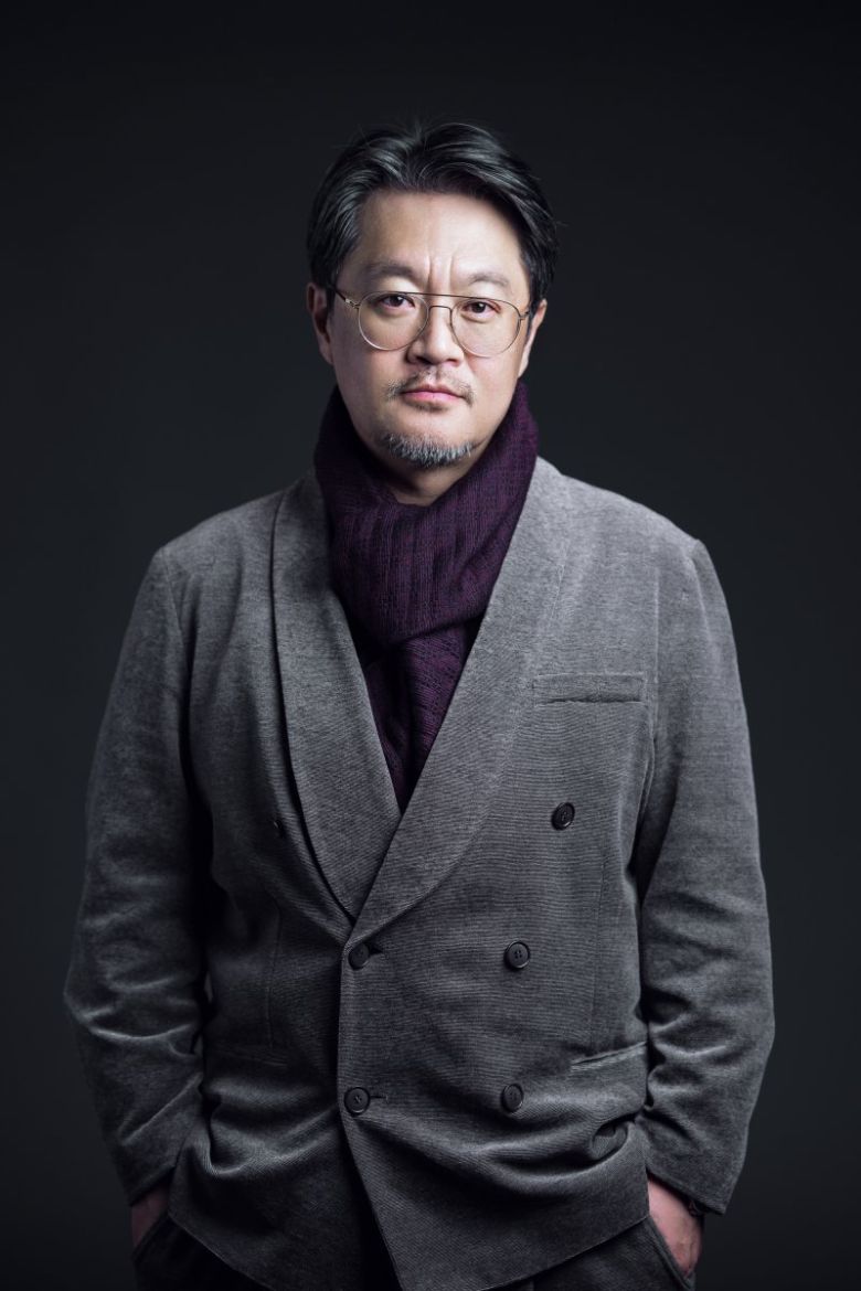 우민호 감독. 디즈니플러스 제공, 하이브미디어코프 제공