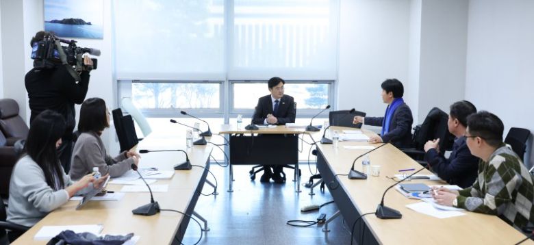 이정문 위원장이 20일 서울 여의도 국회에서 열린 더불어민주당 디지털자산 태스크포스(TF) 회의를 주재하고 있다. 뉴스1