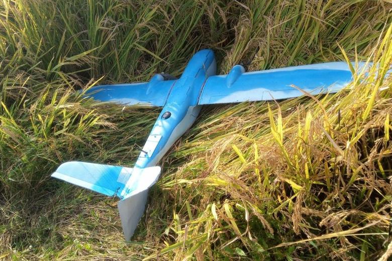 조선중앙통신이 개성시 장풍군에 추락한 한국 무인기라며 공개한 사진. /사진=뉴스1