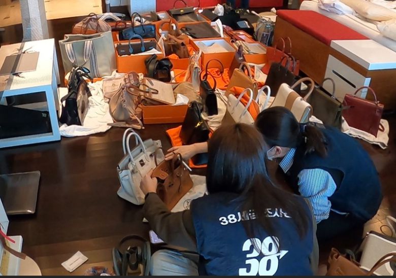 지난해 서울시 38세금징수과가 현장에서 체납 징수활동을 하고 있다. 서울시 제공