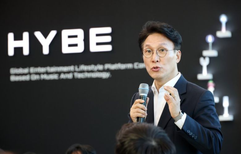 (서울=뉴스1) 청사사진기자단,임세영 기자 = 김민석 국무총리가 21일 오후 서울 용산구 하이브 사옥에서 열린 청년 종사자 타운홀 미팅에서 인사말을 하고 있다. 2026.1.21/뉴스1 /사진=뉴스1화상