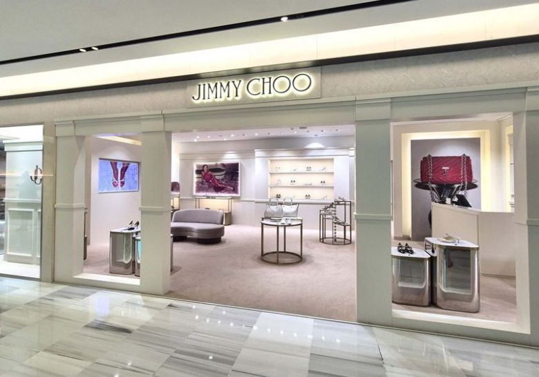 신세계면세점 명동점 지미추(JIMMY CHOO) 매장. 신세계면세점 제공