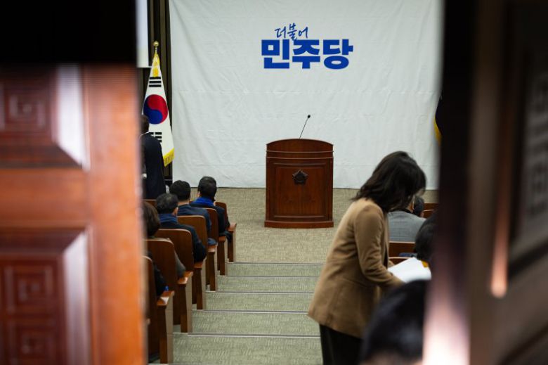 22일 서울 여의도 국회에서 더불어민주당 비공개 정책의원총회가 열리고 있다. 뉴스1