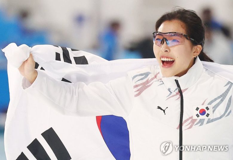 엄청난 상승세를 타고 있는 이나현은 이번 밀라노 올림픽 메달 후보로 유력하게 점쳐지고 있다. 연합뉴스