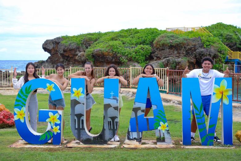 PIC괌 남부투어에 동행하는 클럽메이트들. PHR코리아 제공