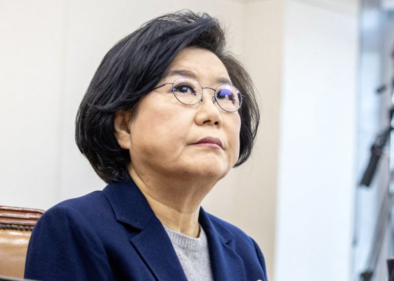 지난 23일 국회에서 열린 인사청문회에 출석한 이혜훈 전 후보자. 뉴스1