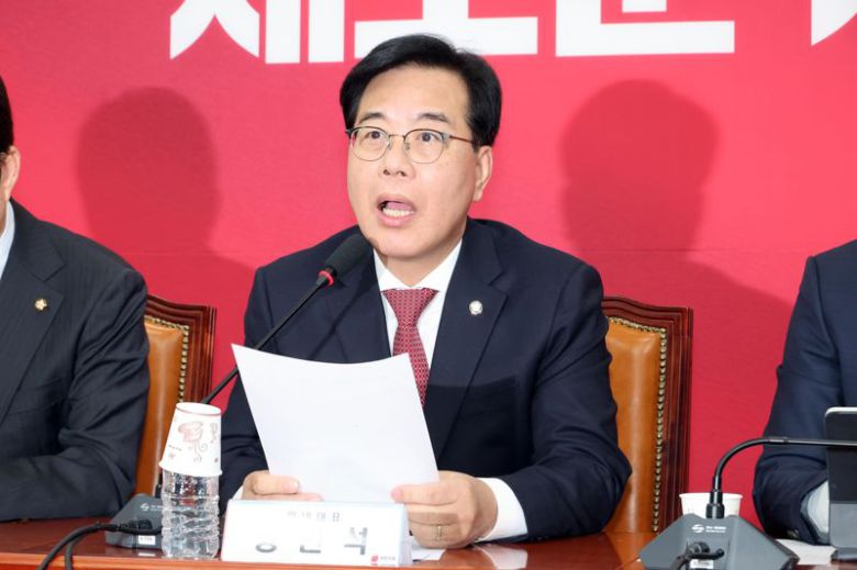 송언석 국민의힘 원내대표가 26일 국회에서 열린 최고위원회의에서 발언을 하고 있다. 사진=박범준 기자