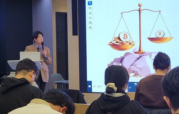 - 이정훈 중앙대 교수