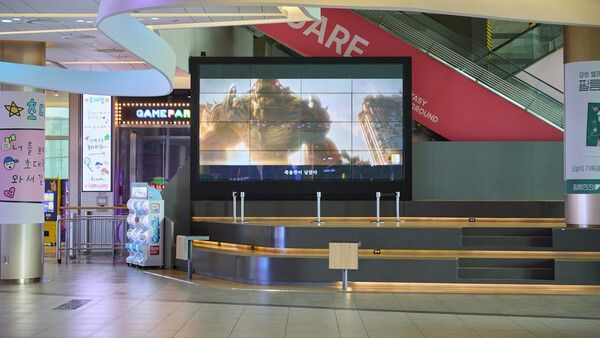 - 어디를 봐도 니케가 있어