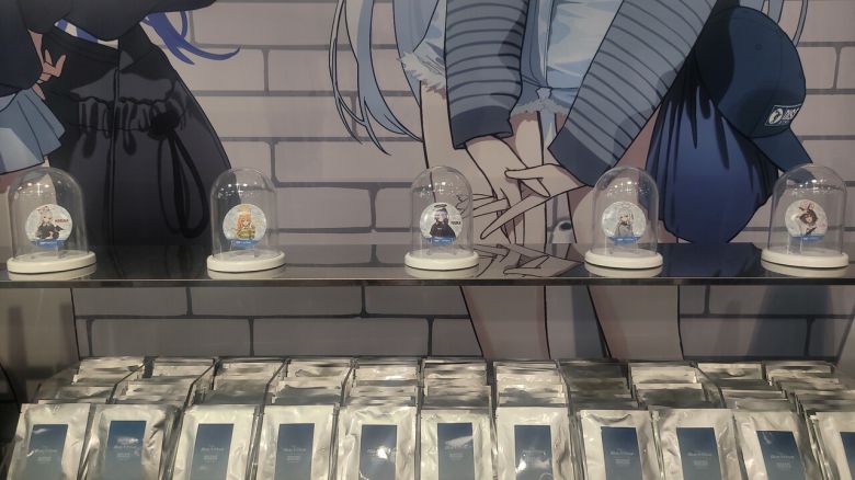 - 캔뱃지는 랜덤으로 들어있다.