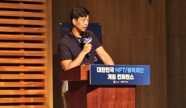 - 홍진표 마브렉스 대표