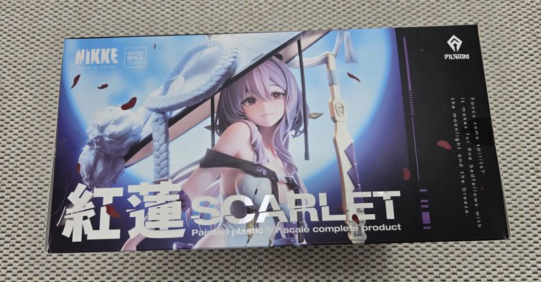 - 박스 측면 모습 "재질 자체는 두껍지 않다"