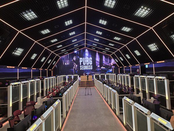 - 독특한 구조였던 플레이아레나