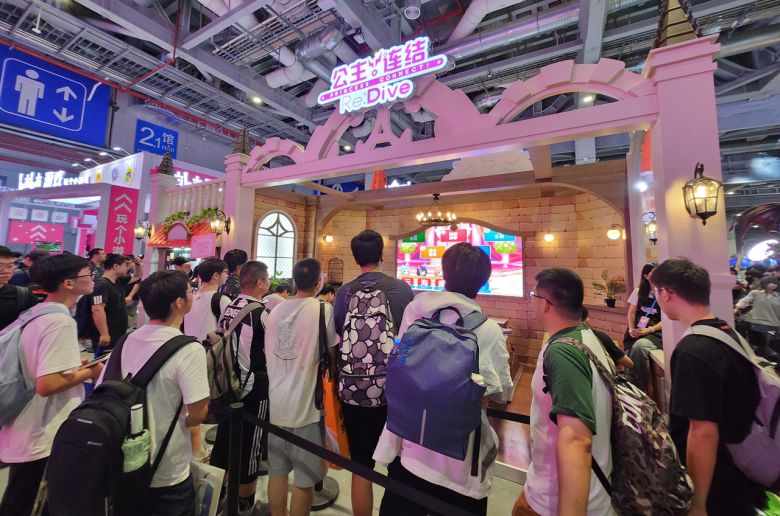 - 오랜 서비스 기간에도 불구하고 여전히 인기가 많은 프리코네