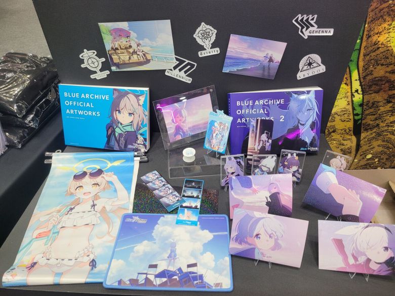 공식 아트북도 판매 중이다 (현장=정준혁 객원기자)