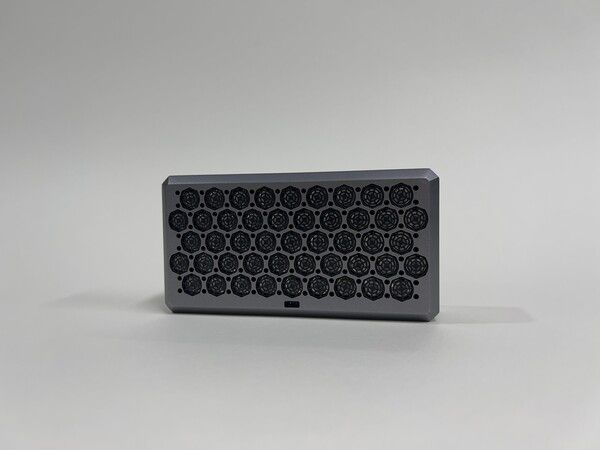 다목적 초지향성 스피커 ‘브릭 미니(BRICK mini)’. [사진=제이디솔루션]