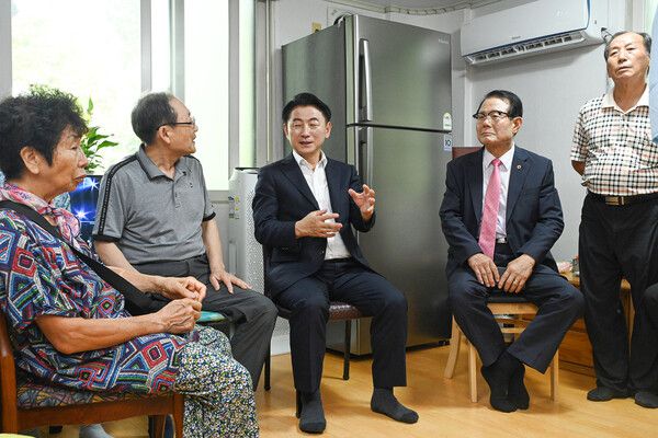 '돌봄 삶의 현장' 일환 폭염 취약가구 방문 [사진=의정부시]