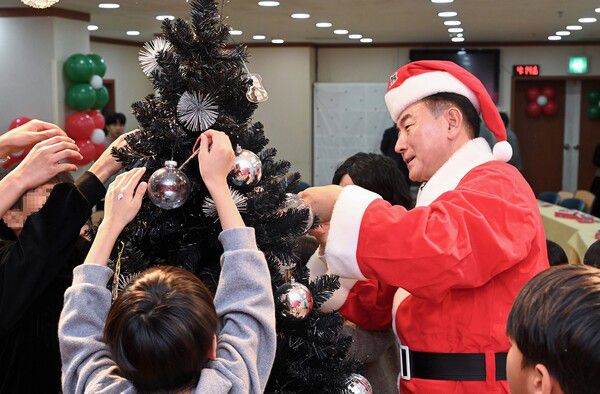 '돌봄 삶의 현장' 일환 아동양육시설 방문 [사진=의정부시]