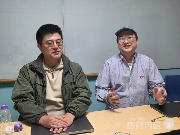 (좌)김동선 다키스트 데이즈 총괄 PD, (우)NHN 개발사업본부 정중재 이사