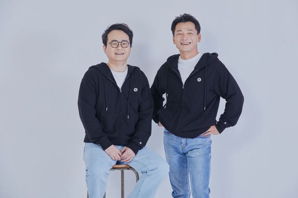 네오위즈 김승철(좌), 배태근(우) 공동대표