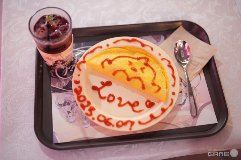 완성된 오므라이스의 모습. 참고로 오므라이스와 음료의 가격은 무료였다 / 게임와이 촬영