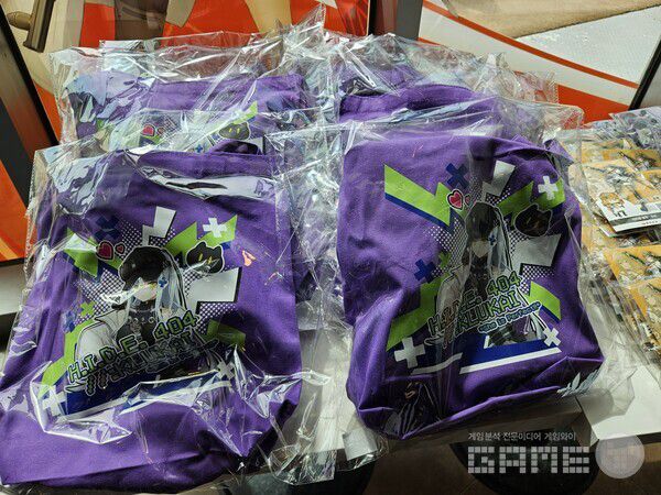 순식간에 팔려나갔던 클루카이 장비 세트 / 게임와이 촬영