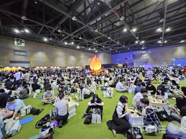 휴게존을 크게 만들어서 많은 이용자들이 쉴 수 있도록 만들었다 / 게임와이 촬영