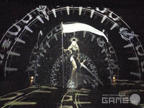 로스트아크 미디어아트 전시회 '빛의 여정' 현장 / 게임와이 촬영