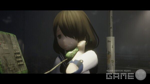 연약한 여고생처럼 보이는 시라이시 미즈키