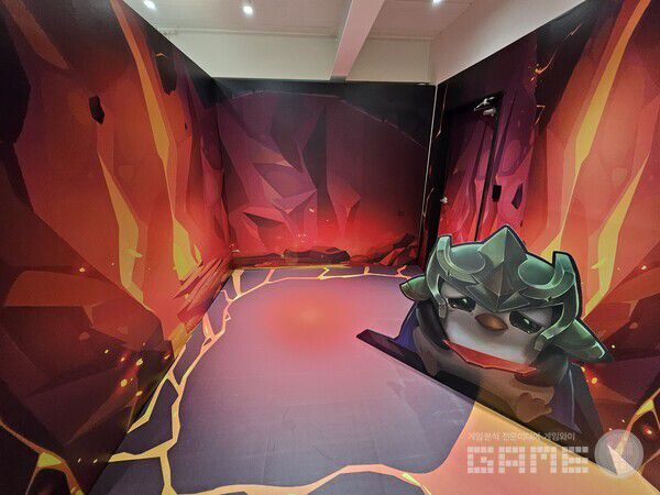 대결에서 낮은 등수를 기록하게 되면 패배자들의 공간에서 사진을 찍게된다 / 게임와이 촬영