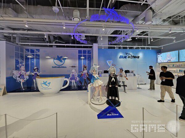 블루 아카이브 IP만으로 꾸며져있기에 쉽게 찾을 수 있다 / 게임와이 촬영