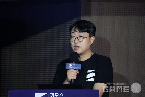 김형석 PD는 카제나의 특징으로 덱 빌딩 로그라이크 요소와 고퀄리티의 아트를 꼽았다 / 스마일게이트 제공