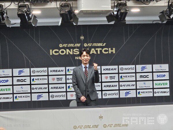 양 팀 주장의 인터뷰가 끝난 후 박정무 사업부사장이 인터뷰 자리에 올랐다 / 게임와이 촬영