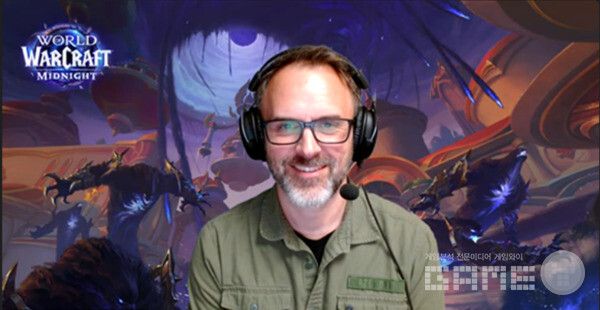 폴 쿠빗 어소시에이트 게임 디렉터(Paul Kubit, Associate Game Director)