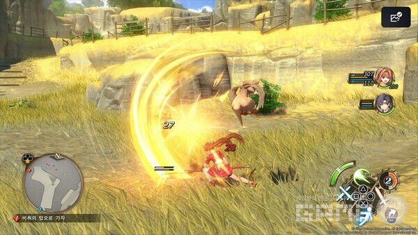 전투는 화려한 액션 스타일로도