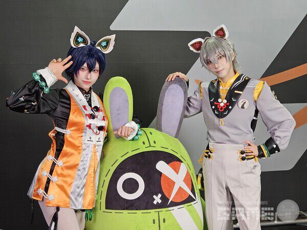 벨과 와이즈의 코스어도 포토존에서 만나볼 수 있었다 / 게임와이 촬영