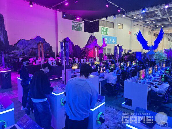 지스타 2025 엔씨 부스 현장 / 게임와이 촬영