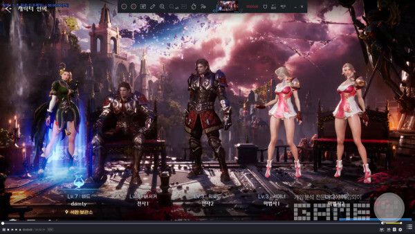 총 5개의 기본 클래스에서 8종의 전직 클래스로 분화되는 구조를 채택했다.