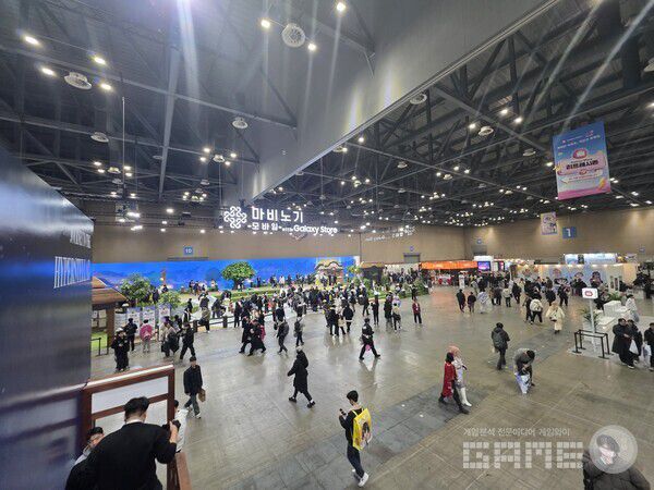 앞쪽이 상당히 넓다. AGF 2025 넥슨 부스 /게임와이 촬영