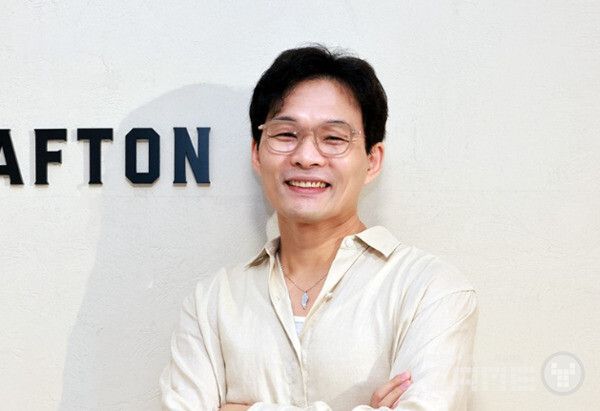 크래프톤의 김형준 대표는 인생 시뮬레이션 장르에 새로운 패러다임을 제시한 인조이(inZOI)로 한국 게임의 해외 진출에 큰 기여를 했다.