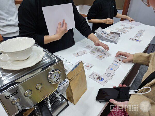 이른바 춘전 카페 이벤트에 참여하면 스티커를 받을 수 있다 / 게임와이 촬영