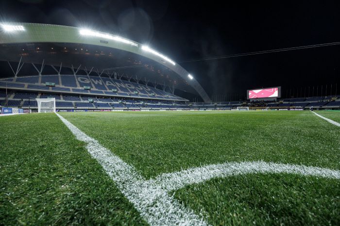 광주월드컵경기장/ 2024-2025 AFC 챔피언스리그 엘리트/ ACLE/ 리그스테이지 5차전/ 광주FC vs 상하이선화/ 전경/ 경기장 잔디/ 사진 김재훈