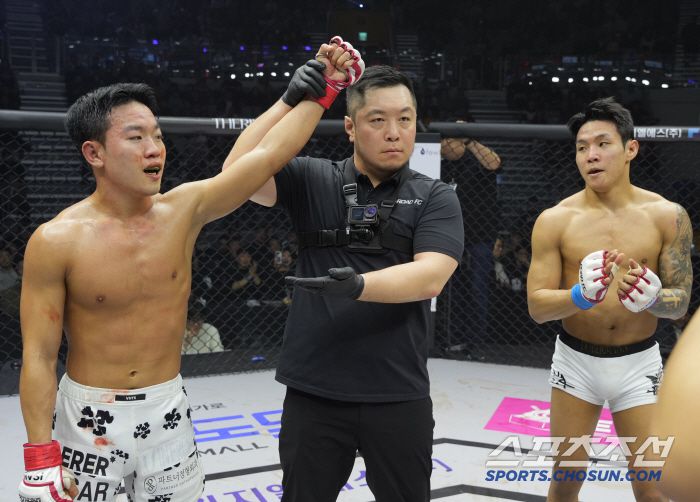 이정현이 고동혁에게 심판 전원일치 판정승을 거두고 플라이급 챔피언에 올랐다. 사진제공=로드FC