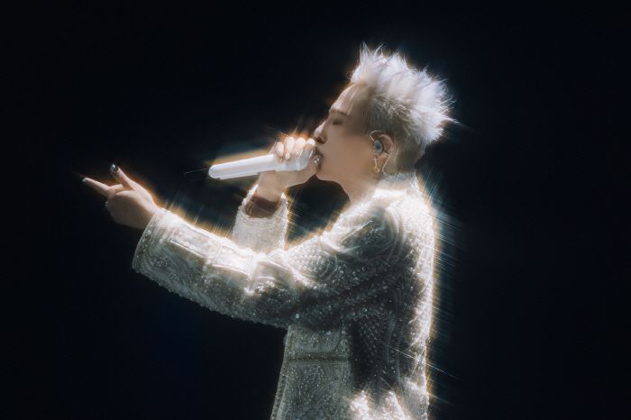 지드래곤이 29일과 30일 경기도 고양종합운동장에서 단독 콘서트 '2025 월드투어 [위버맨쉬] 인 코리아'를 열고, 양일간 6만여 명의 관객들을 만났다. 사진 제공=갤럭시코퍼레이션