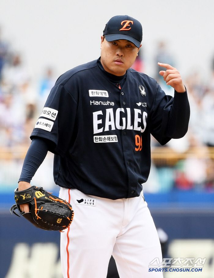 5일 대구 삼성라이온즈파크에서 열린 삼성 라이온즈와 한화 이글스의 경기. 한화 류현진이 숨을 고르고 있다. 대구=박재만 기자 pjm@sportschosun.com/2025.04.05/