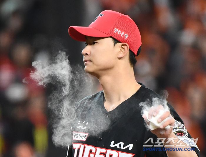 28일 대전 한화생명볼파크에서 열린 KIA-한화전. 7회말 2사 1, 2루에 등판한 곽도규가 투구를 준비하고 있다.  대전=정재근 기자 cjg@sportschosun.com/2025.3.28/