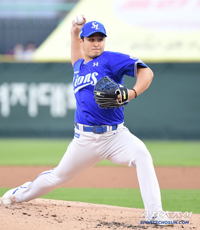 29일 인천 SSG랜더스필드에서 열린 KBO리그 SSG와 삼성의 경기. 선발 투구하고 있는 삼성 최원태. 인천=송정헌 기자songs@sportschosun.com/2025.04.29/